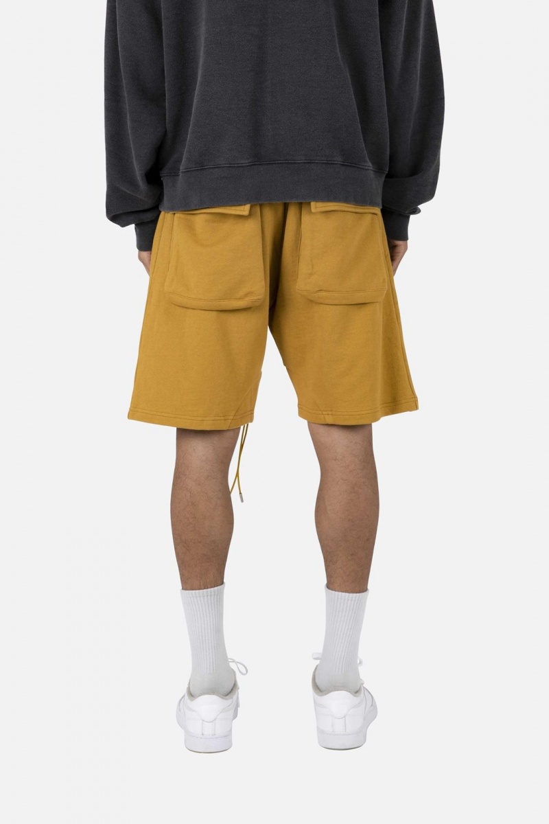 Mnml Flap Pocket Sweatshorts Shorts Mustard | NW27-V9VW