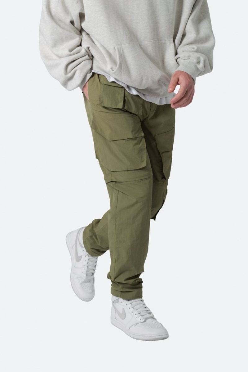 Mnml Nylon Cargo Traveler Pants Cargos Olive | QZ22-E6OX