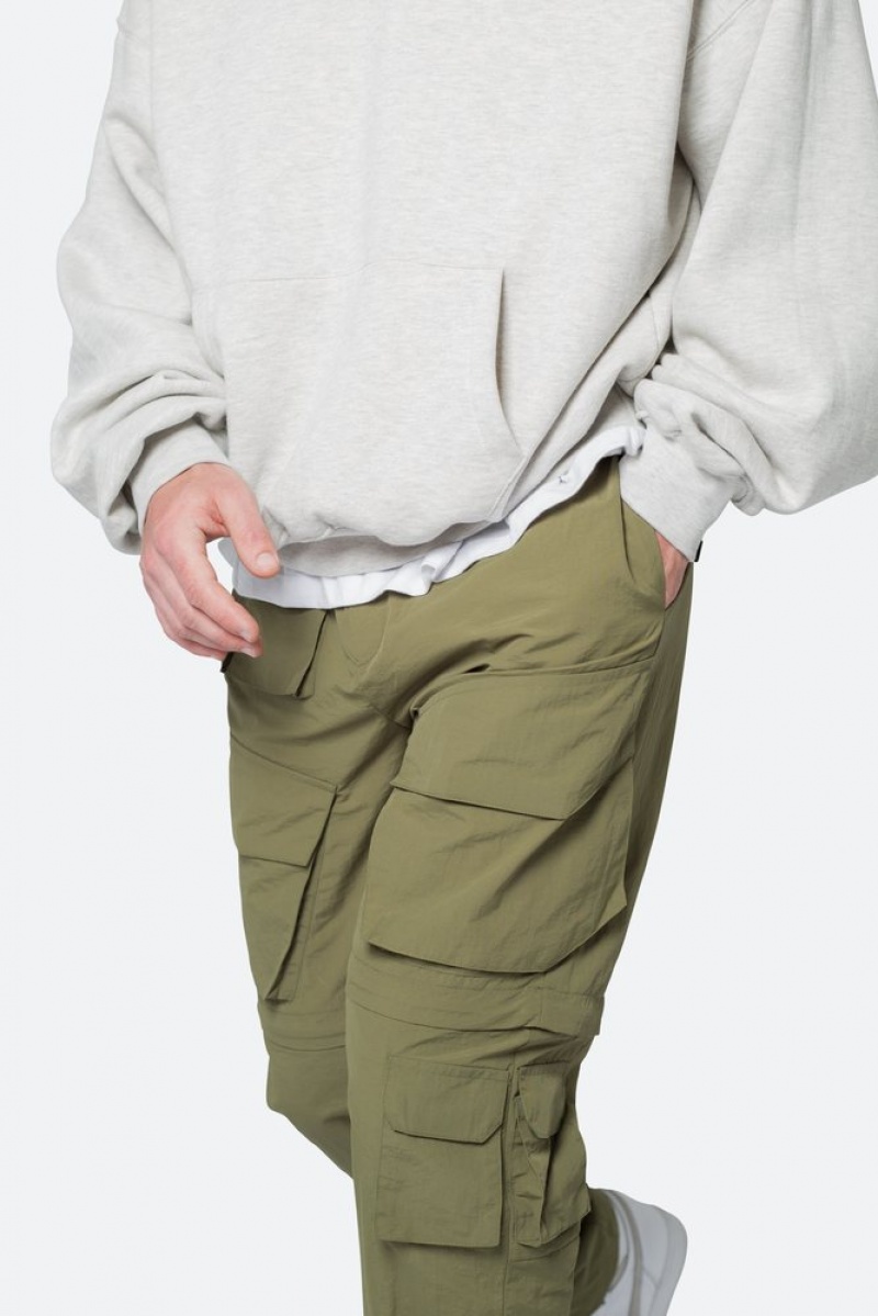 Mnml Nylon Cargo Traveler Pants Cargos Olive | QZ22-E6OX