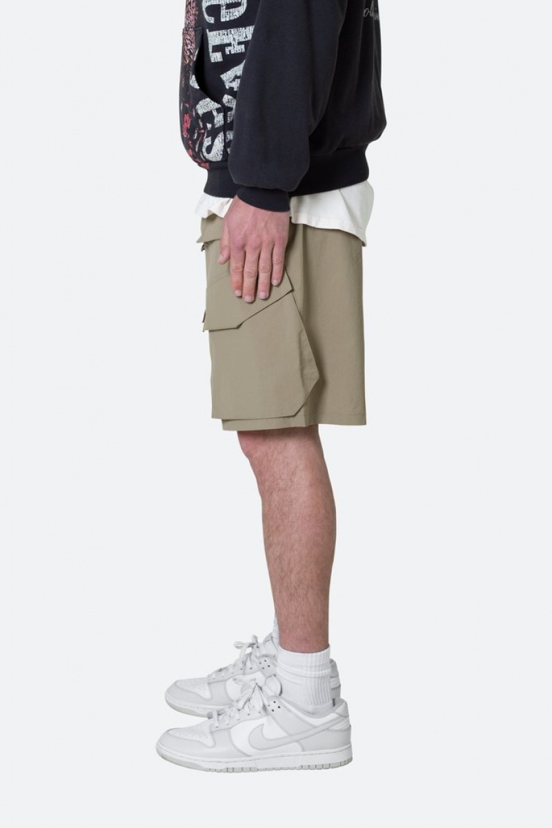 Mnml Nylon Cargo Traveler Shorts Shorts Sand | CO90-Z5UB