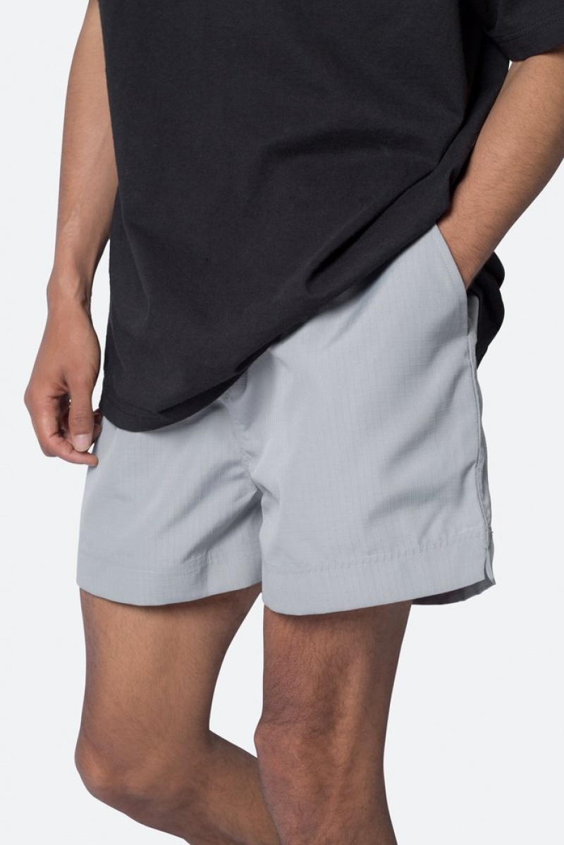 Mnml Summer Shorts Shorts Grey | NH68-R8ZF